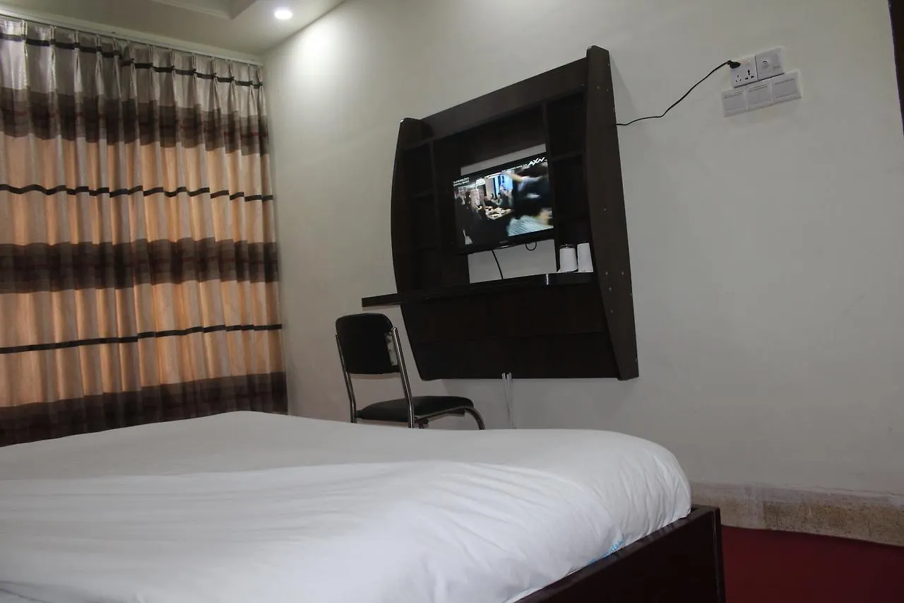 Sylcom Hotel 다카