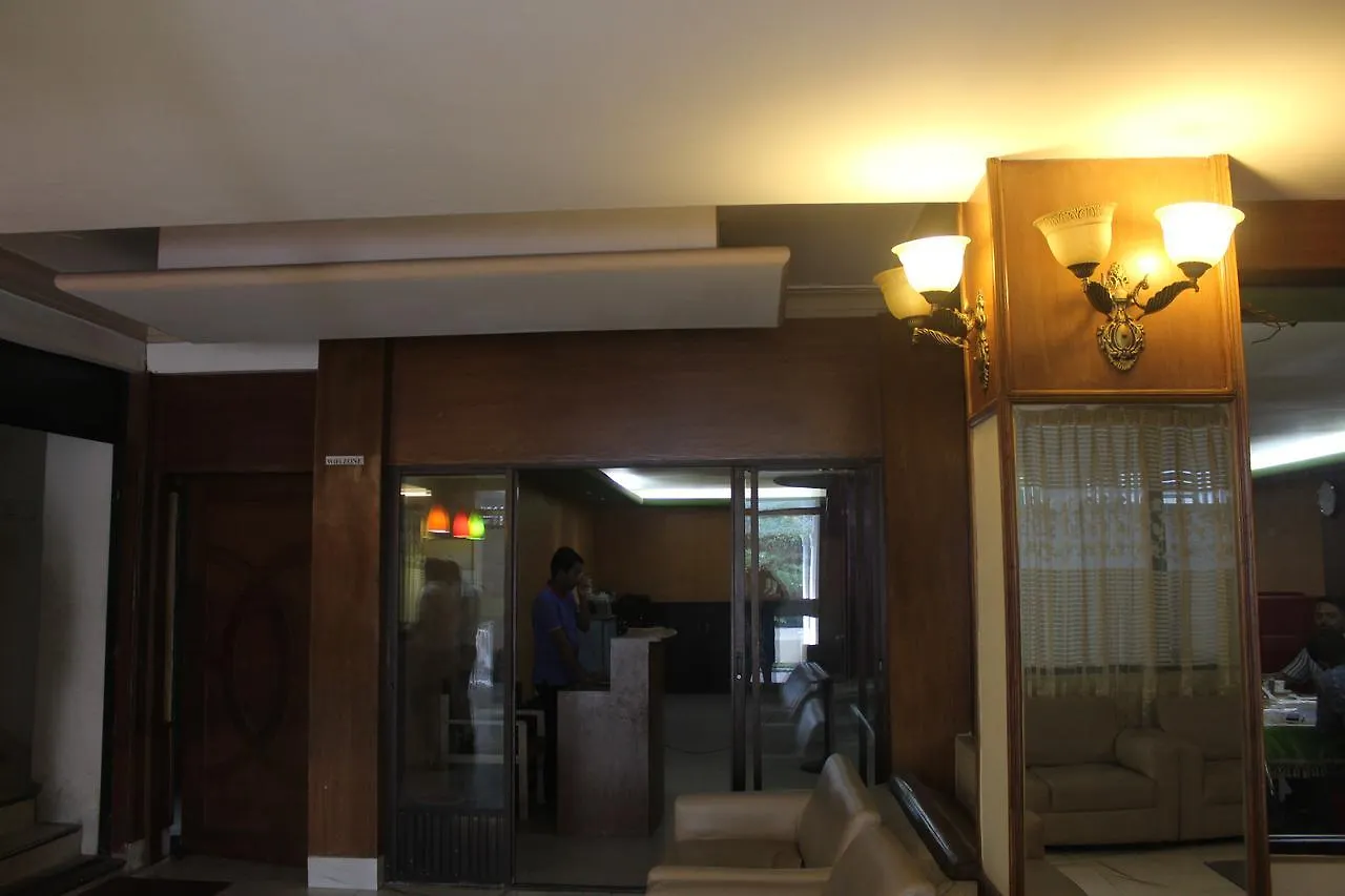 Sylcom Hotel 다카