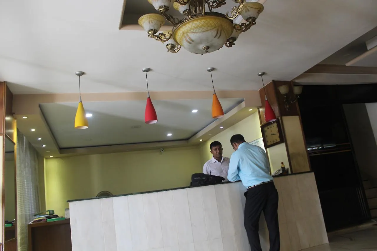 Sylcom Hotel 다카 3*,