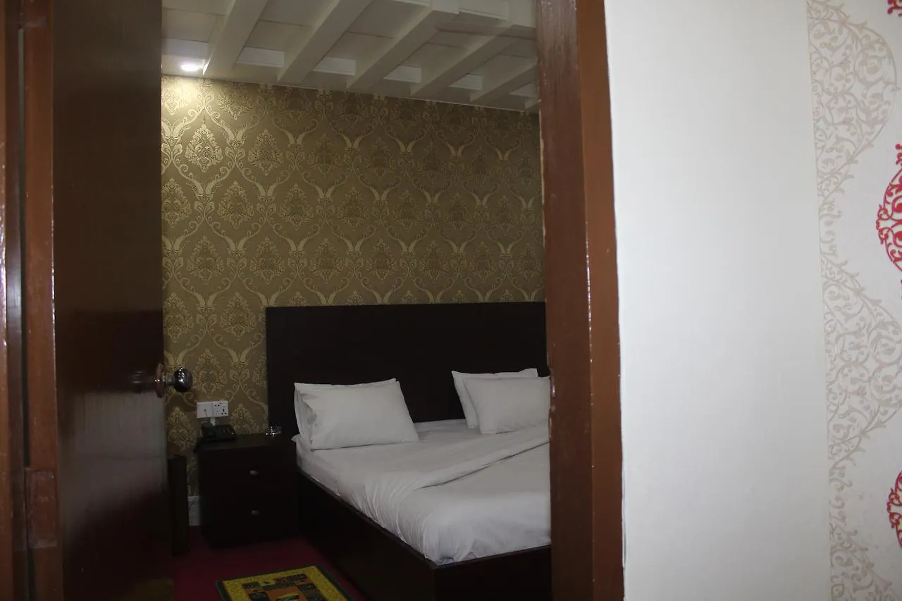Sylcom Hotel Dhaka 3*,